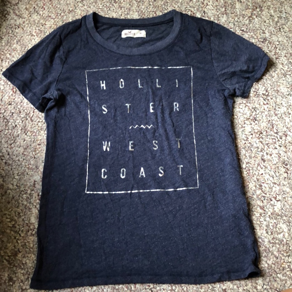 navy blue hollister short sleeve